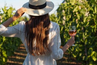Full Day Wine & All About It Tour: Scones, Chocolate, Wineries, L Full Day Wine & All About It Tour: Scones, Chocolate, Wineries, L