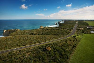 Ultimate Reverse Direction - 12 Apostles, Great Ocean Road - Smal