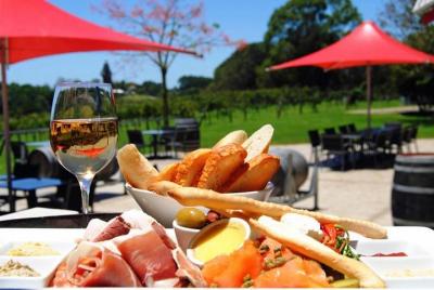 Sunshine Coast Private Gourmet Food and Wine Tour Sunshine Coast Private Gourmet Food and Wine Tour