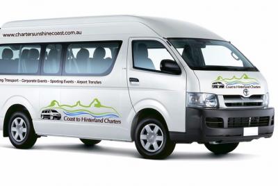 Sunshine Coast Airport Private Transfer 11 Seat Minibus Meet and Greet Service Sunshine Coast Airport Private Transfer 11 Seat Minibus Meet and Greet Service