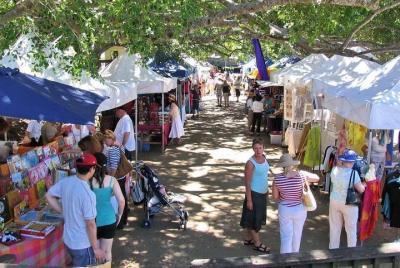 Sunshine Coast Eumundi Markets Return Minibus Transfer Sunshine Coast Eumundi Markets Return Minibus Transfer