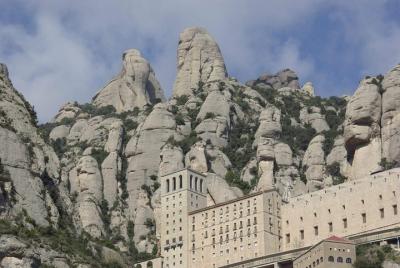  Easy Montserrat. Half-Day Trip from Barcelona