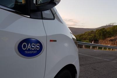 Luxury Van, Private Transfer, Palm Cove - Cairns Luxury Van, Private Transfer, Palm Cove - Cairns