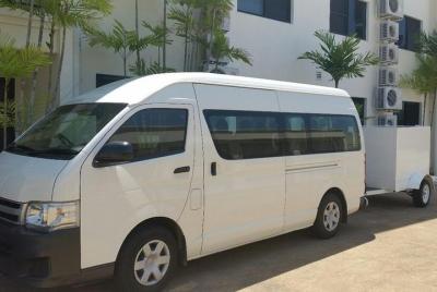 Airport Transfer to or fm Palm Cove accommodation for up to 13 people  Airport Transfer to or fm Palm Cove accommodation for up to 13 people