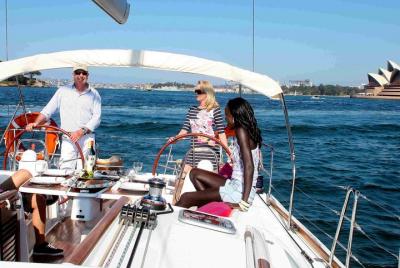 Sydney Harbour Luxury Sailing Trip including Lunch Sydney Harbour Luxury Sailing Trip including Lunch