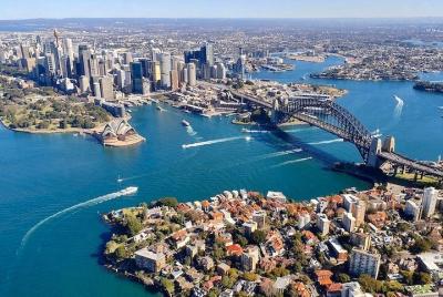 Helicopter Flight Over Sydney and Beaches - 20 Minutes