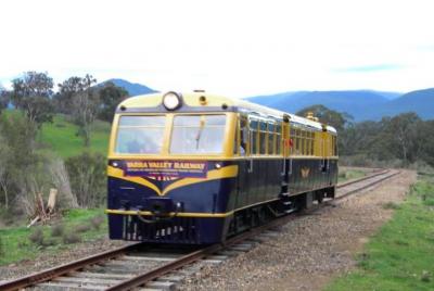 Steam Train, Yarra Valley & Healesville Wildlife Sanctuary Full Day Tour Steam Train, Yarra Valley & Healesville Wildlife Sanctuary Full Day Tour
