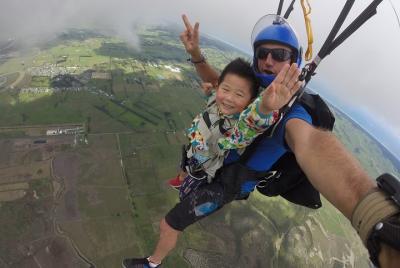 9,000 Feet Tandem Skydive & Gannet Experience