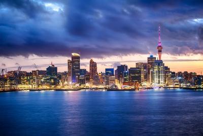 Auckland Airport (ADL) to City Center to Airport - Private Transf Auckland Airport (ADL) to City Center to Airport - Private Transf