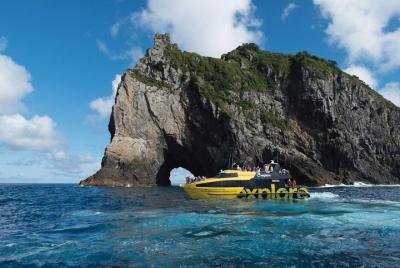 Half-Day Bay of Islands Discovery Tour from Paihia Half-Day Bay of Islands Discovery Tour from Paihia