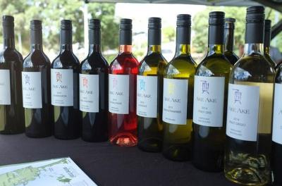Private Tour: Bay of Islands Tour with Wine Tasting Private Tour: Bay of Islands Tour with Wine Tasting