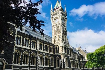A 2 hour Small Group Dunedin City Highlights Tour A 2 hour Small Group Dunedin City Highlights Tour