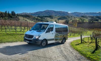 Queenstown Classic Wine Tour - 3 Vineyards, Cave Tour and Cheeseb Queenstown Classic Wine Tour - 3 Vineyards, Cave Tour and Cheeseb