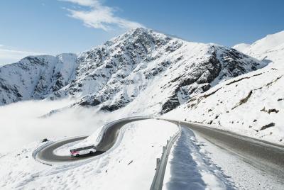Ski Transfer To Coronet Peak (Round Trip)  Ski Transfer To Coronet Peak (Round Trip)