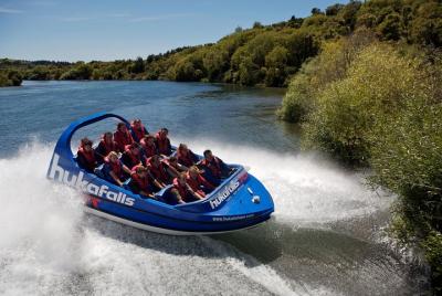 Taupo Adventure Combo: Jet Boat Ride and Whitewater Rafting