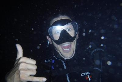 Scuba dive by NIGHT !!