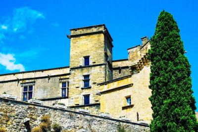 The tiny hilltop villages of the Luberon - from Gordes to Lourmarin private tour The tiny hilltop villages of the Luberon - from Gordes to Lourmarin private tour