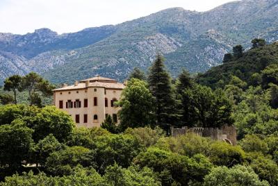 Paradise in Provence - discover Mont Saint Victoire Picasso, Cézanne art & wine Paradise in Provence - discover Mont Saint Victoire Picasso, Cézanne art & wine