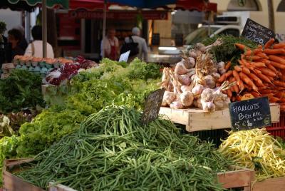 Farmers Market and Foodshop Tour in Aix-en-Provence Farmers Market and Foodshop Tour in Aix-en-Provence