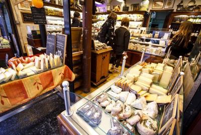 Taste of Aix-en-Provence: Food and Sighseeing Tour Taste of Aix-en-Provence: Food and Sighseeing Tour