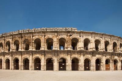 Half Day Pont-du-Gard, Uzès, Nîmes Tour from Avignon Half Day Pont-du-Gard, Uzès, Nîmes Tour from Avignon