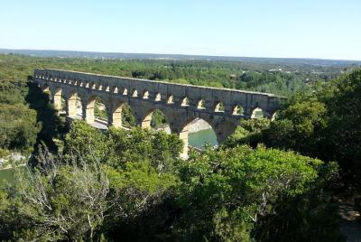 Pont Du Gard - Arles - The Baux De Provence Pont Du Gard - Arles - The Baux De Provence