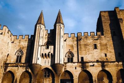 Classic old town Avignon from the Romans to the Pope Classic old town Avignon from the Romans to the Pope's - half day