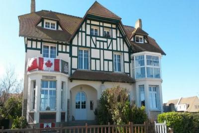 Full Day Tour Focus on Canadian DDAY sites from Bayeux Full Day Tour Focus on Canadian DDAY sites from Bayeux