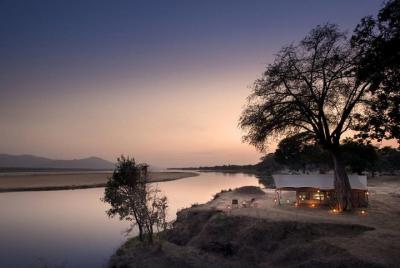 Zimbabwe Luxury Safari 6 Nights Fly in Zimbabwe Luxury Safari 6 Nights Fly in
