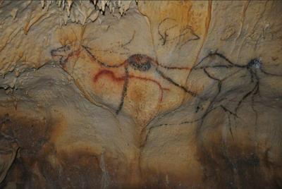Half-day private tour from prehistory to the middle ages by EXPLOREO Half-day private tour from prehistory to the middle ages by EXPLOREO