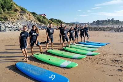 Private surf lessons with friends or family in the Basque Country Private surf lessons with friends or family in the Basque Country