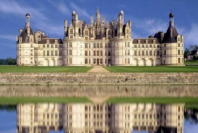 2 DAYS 1 NIGHT Tour Loire Valley Wines and Castles 2 DAYS 1 NIGHT Tour Loire Valley Wines and Castles