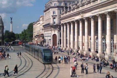 Monuments of Bordeaux, from the Roman Empire to Modern Times