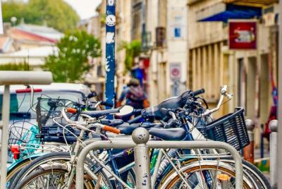 Discover Alternative Bordeaux with a Local Discover Alternative Bordeaux with a Local