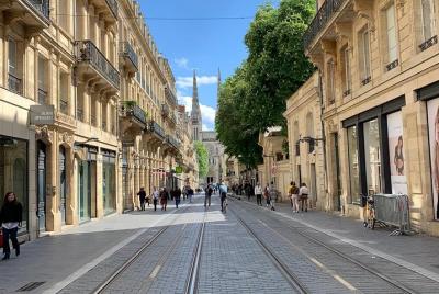 Early Bird City Tour - Nice morning walk in Bordeaux 