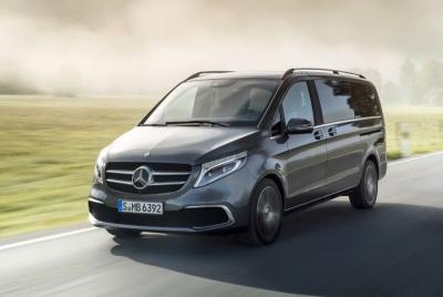 Departure Private Transfer Bordeaux City to Bordeaux Airport BOD by Minivan Departure Private Transfer Bordeaux City to Bordeaux Airport BOD by Minivan