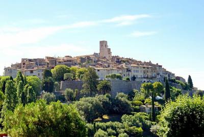 Private 8 hour shore excursion of the French Riviera from Cannes Private 8 hour shore excursion of the French Riviera from Cannes