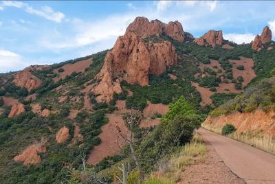 Private excursion to the "Red Rocks" Agay, Le trayas, en Van Private excursion to the