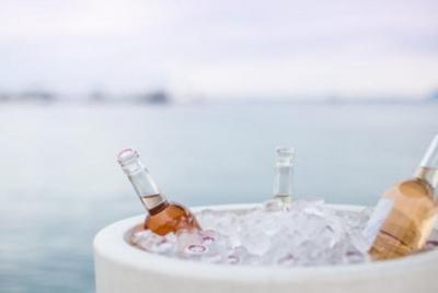 Outing at 2h: Calypso, after work, after beach - Trio de rosés Outing at 2h: Calypso, after work, after beach - Trio de rosés