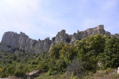 Day tour:Cucugnan, Quéribus & Peyrepertuse castles. Shared tour f