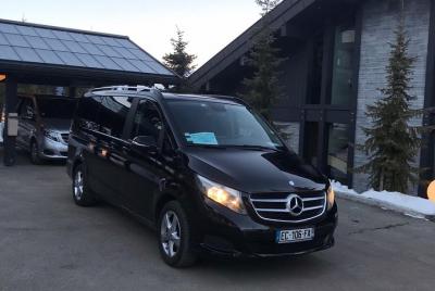 Airport Chambery - private VIP transfer to La Plagne on Mercedes V-class Airport Chambery - private VIP transfer to La Plagne on Mercedes V-class