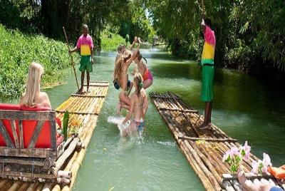 Private Shuttle Transport to Martha Brae River Rafting from Monte Private Shuttle Transport to Martha Brae River Rafting from Monte