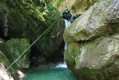 Canyoning sports day in the Furon en Vercors - Grenoble Canyoning sports day in the Furon en Vercors - Grenoble