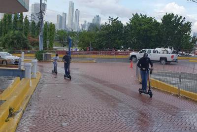 Tour to the Cerro Ancón Natural Park by Electric Scooter Tour to the Cerro Ancón Natural Park by Electric Scooter