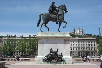 Rhone Wine Lovers Tasting Tour from Lyon with Private Driver 