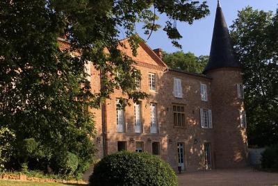 Gourmet walk in the gardens of Château Champ-Renard Gourmet walk in the gardens of Château Champ-Renard