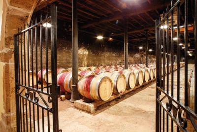 Small Group Hameau Duboeuf Exclusif Tour with Tastings 