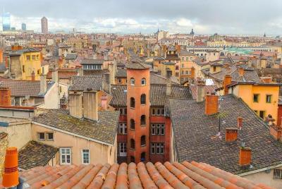 Lyon Private Guided Tour with Tasting at Les Halles de Lyon Paul Bocuse