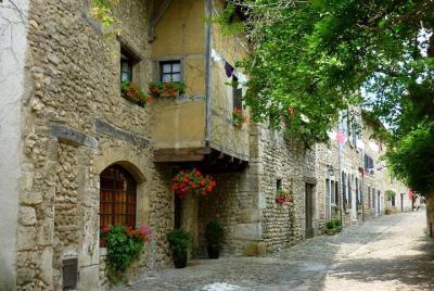 The medieval town of Pérouges and Bugey wine