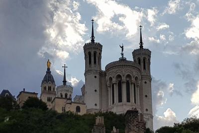 Private Lyon Ghost Tour: Haunted City Center Exploration Game